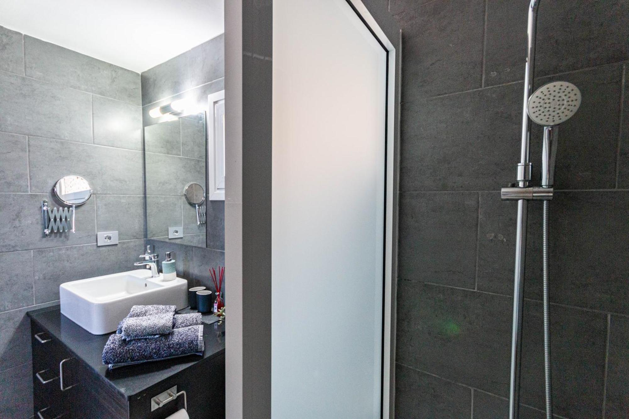 Very Romantic Seaview Apartment Patalavaca Mogan With Warm Pool Buitenkant foto